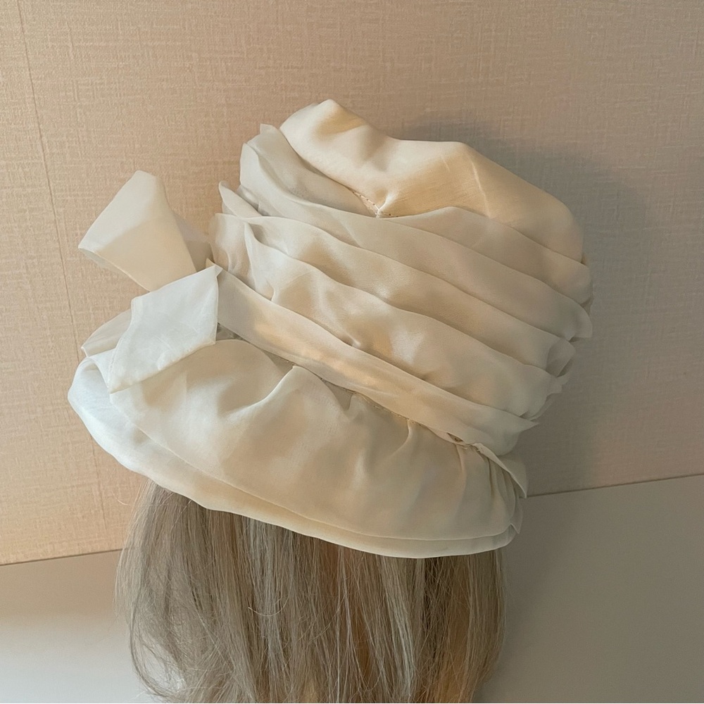 Sweet Vintage Cream Bucket Hat with Bow Accent, 1960s - Picture 2 of 8